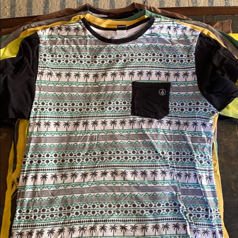 Volcom graphic t shirt